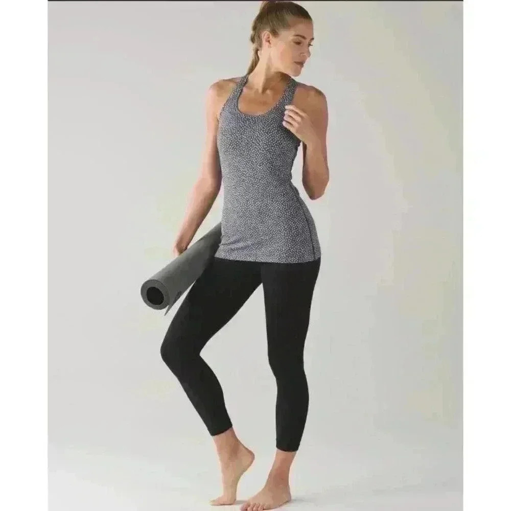 Lululemon‎ Cool Racerback Frozen Fizz White/Black, Size 4